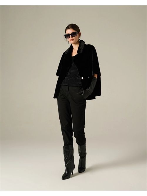 Cappotto Crossover In Eco-Pelliccia Con Maniche Ampie MANILA GRACE | E175PUMA001
